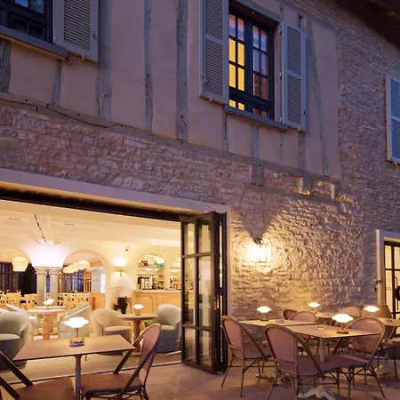 Chez Gratien Bistro Szálloda 4*